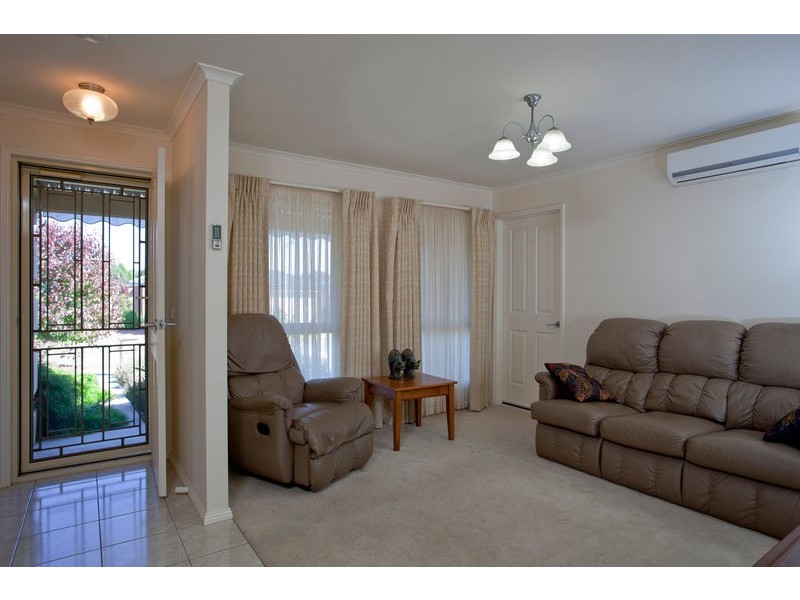 7 Elizabeth Street, Kangaroo Flat VIC 3555