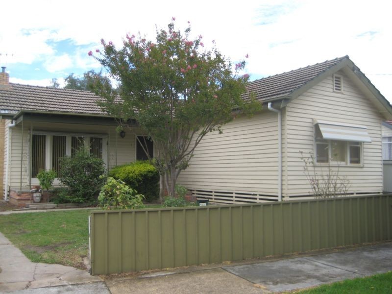 1 Semmens Street, Long Gully VIC 3550