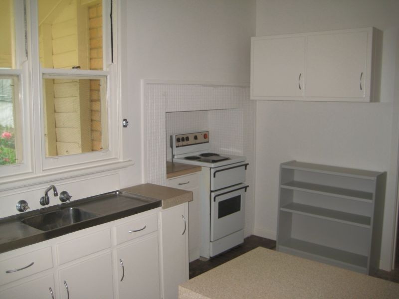 1 Semmens Street, Long Gully VIC 3550