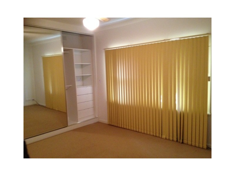 1 Semmens Street, Long Gully VIC 3550