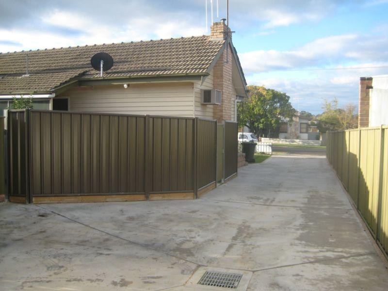 1 Semmens Street, Long Gully VIC 3550