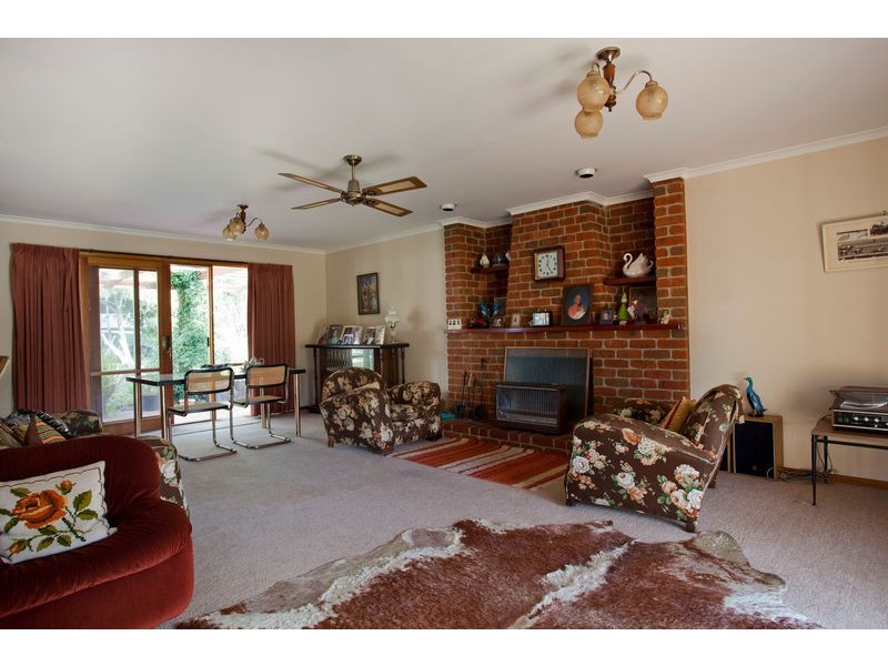 14 Cliff Avenue, Strathdale VIC 3550