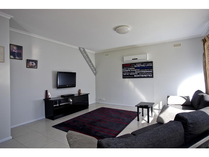 1/26 Townsend Street, Flora Hill VIC 3550