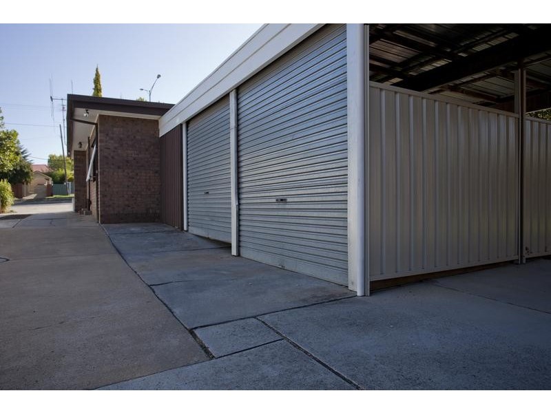 1/26 Townsend Street, Flora Hill VIC 3550