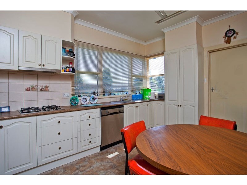 49 Holmes Road, North Bendigo VIC 3550