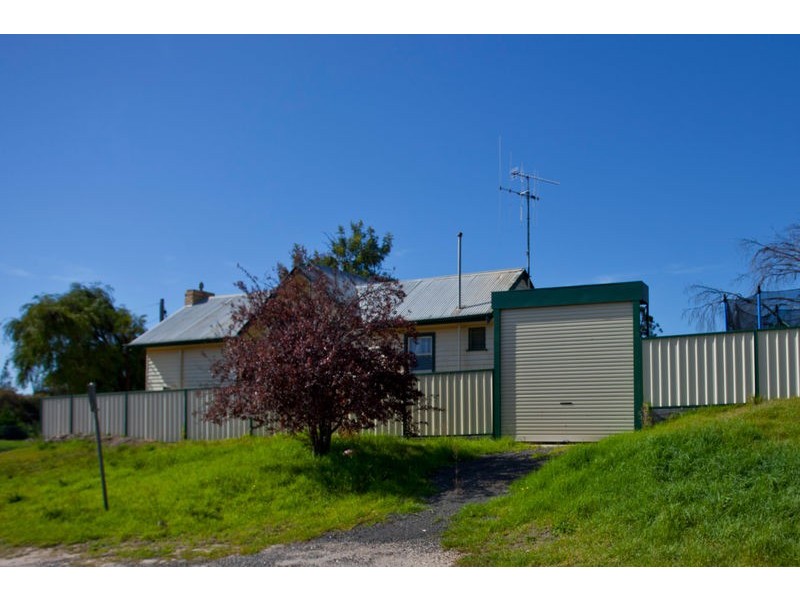 49 Holmes Road, North Bendigo VIC 3550