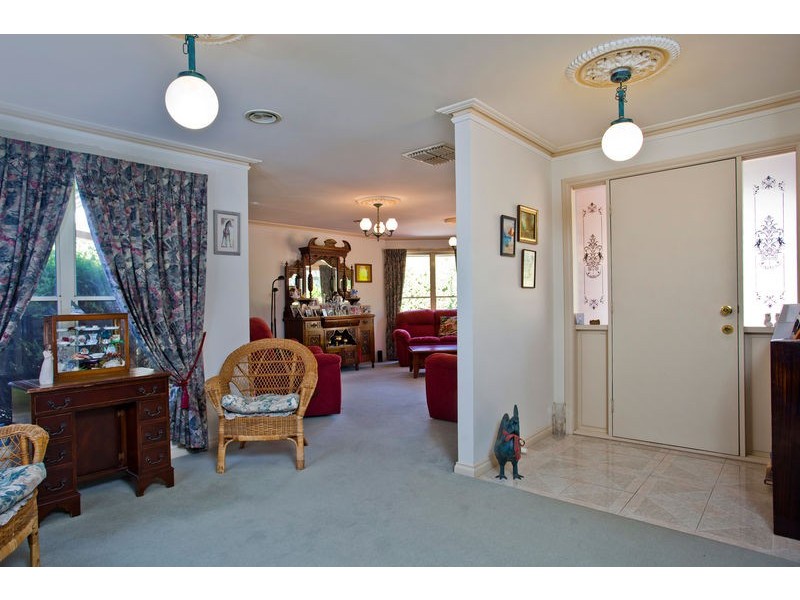 42 Kendall Street, Spring Gully VIC 3550
