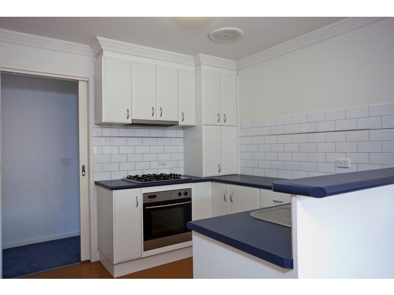 15 Grenoble Close, Spring Gully VIC 3550