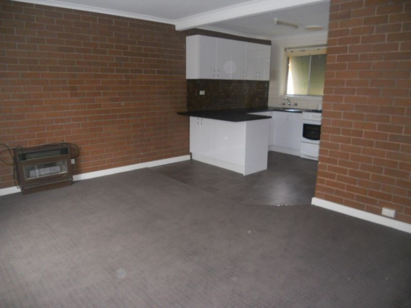 4/13 Bowles Street, Kangaroo Flat VIC 3555