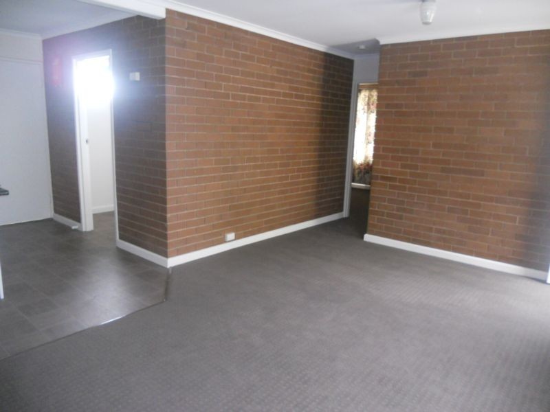 4/13 Bowles Street, Kangaroo Flat VIC 3555