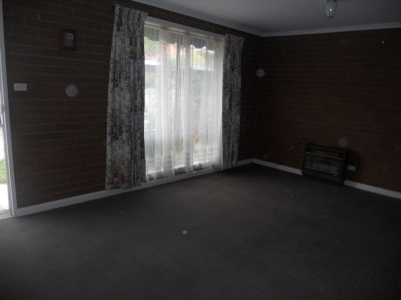 4/13 Bowles Street, Kangaroo Flat VIC 3555