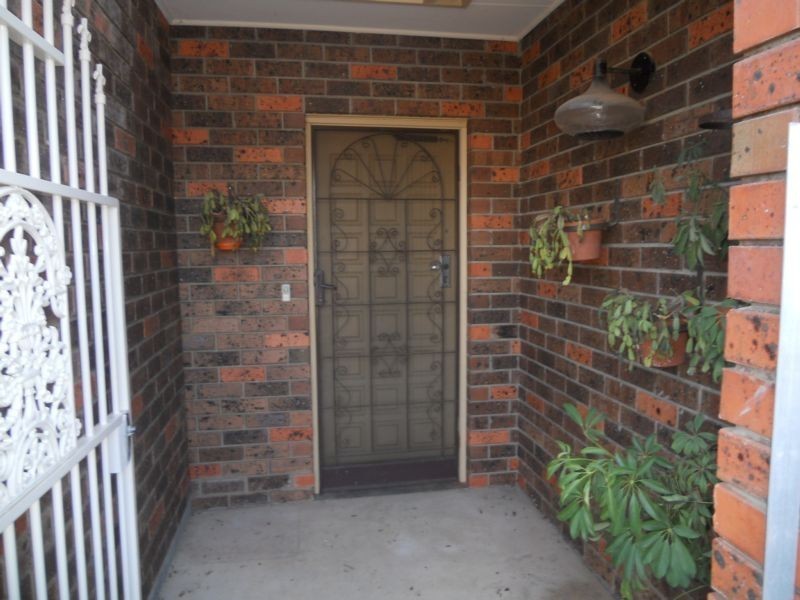 2/9 Reception Avenue, Strathdale VIC 3550