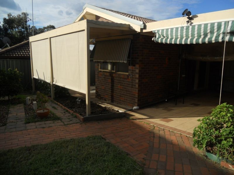 2/9 Reception Avenue, Strathdale VIC 3550