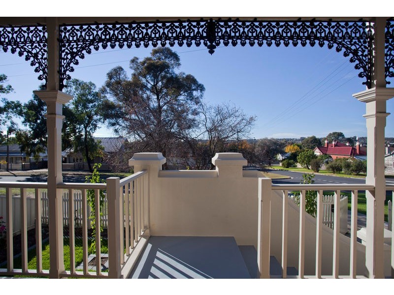 36 Echuca Street, Quarry Hill VIC 3550