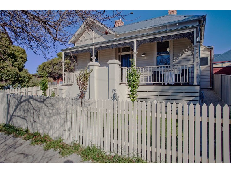 36 Echuca Street, Quarry Hill VIC 3550