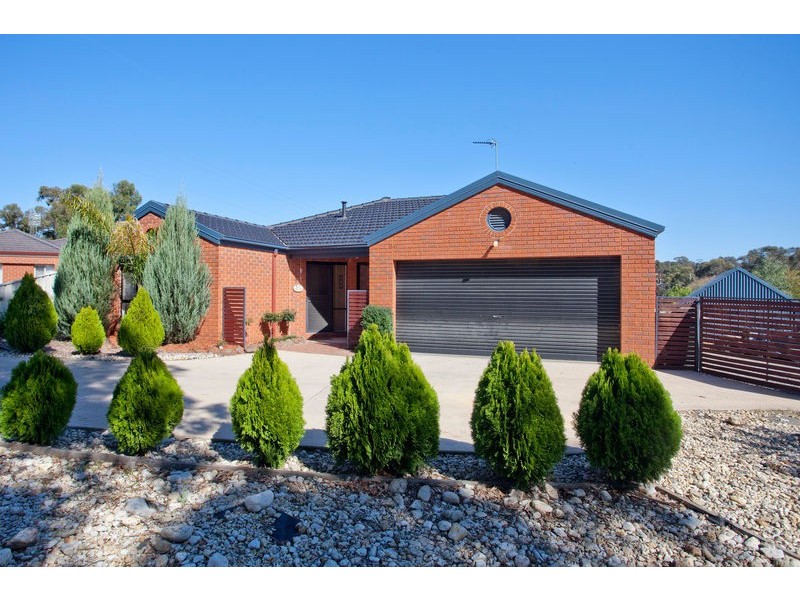 21 Regency Place, Kennington VIC 3550