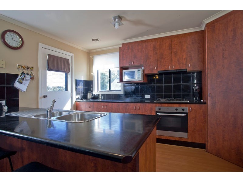 21 Regency Place, Kennington VIC 3550