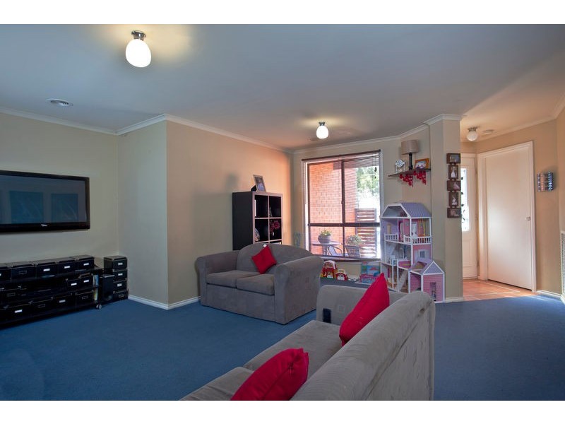 21 Regency Place, Kennington VIC 3550