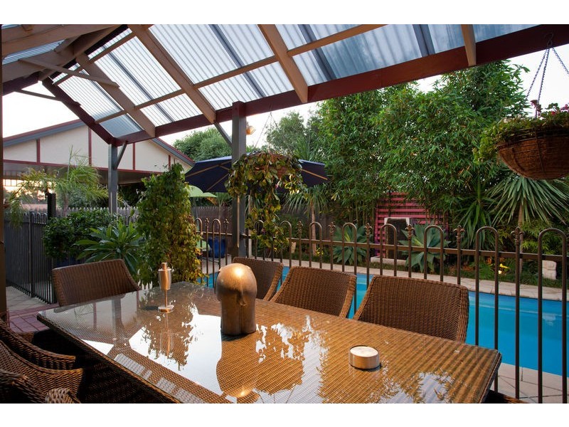 11 Bourke Drive, Strathdale VIC 3550