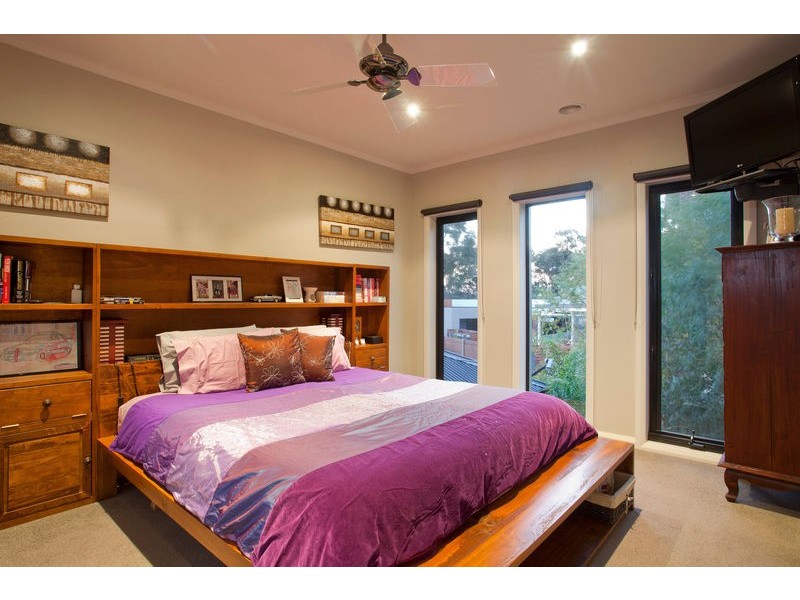 4 Elwood Drive, Strathdale VIC 3550