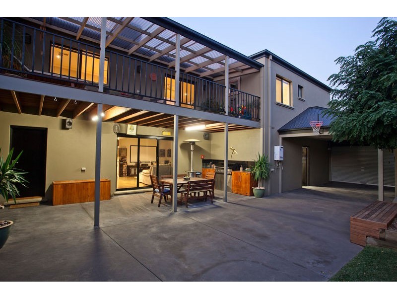 4 Elwood Drive, Strathdale VIC 3550