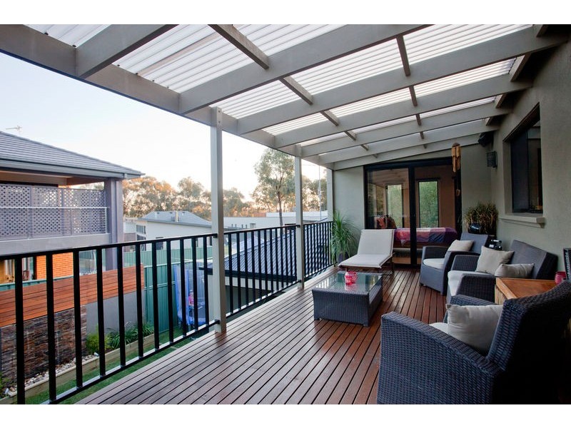 4 Elwood Drive, Strathdale VIC 3550
