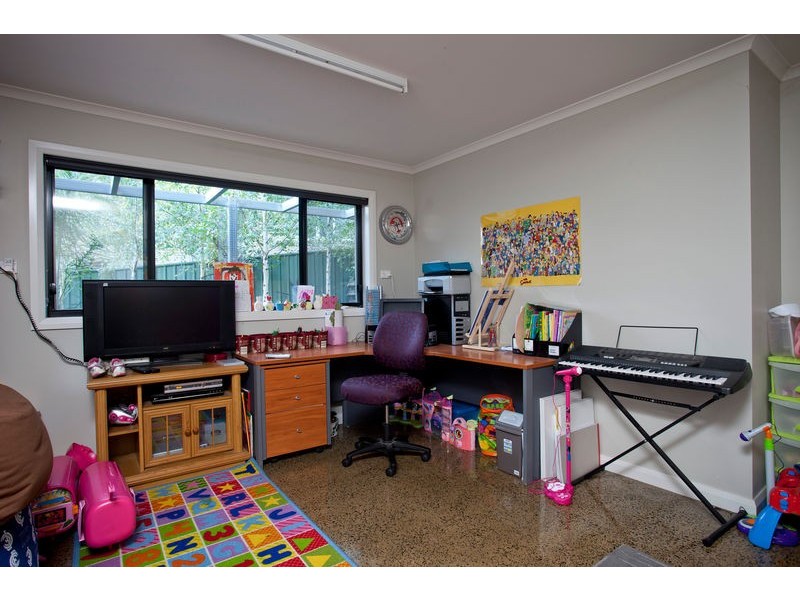 4 Elwood Drive, Strathdale VIC 3550