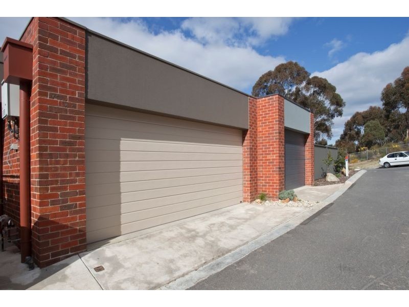 35 Wilmot Street, Golden Square VIC 3555