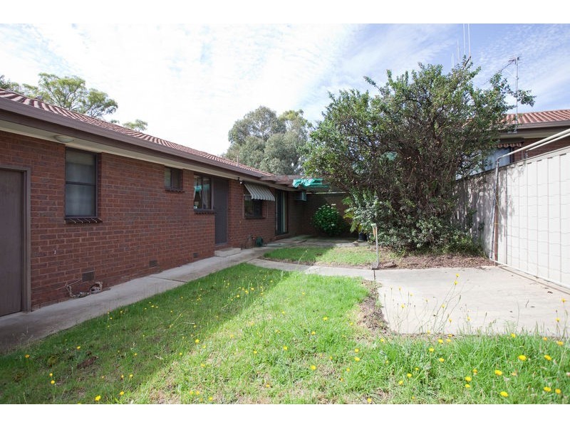 106 Crook Street, Strathdale VIC 3550