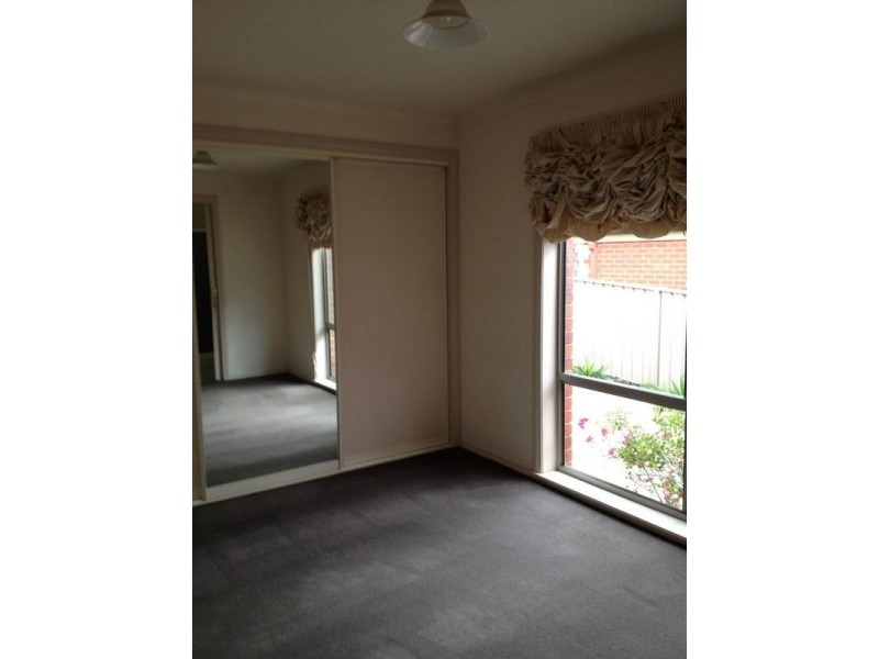 1/19 Timbarra Drive, Bendigo VIC 3550