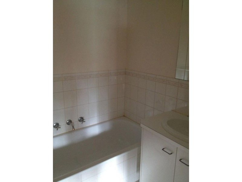 1/19 Timbarra Drive, Bendigo VIC 3550