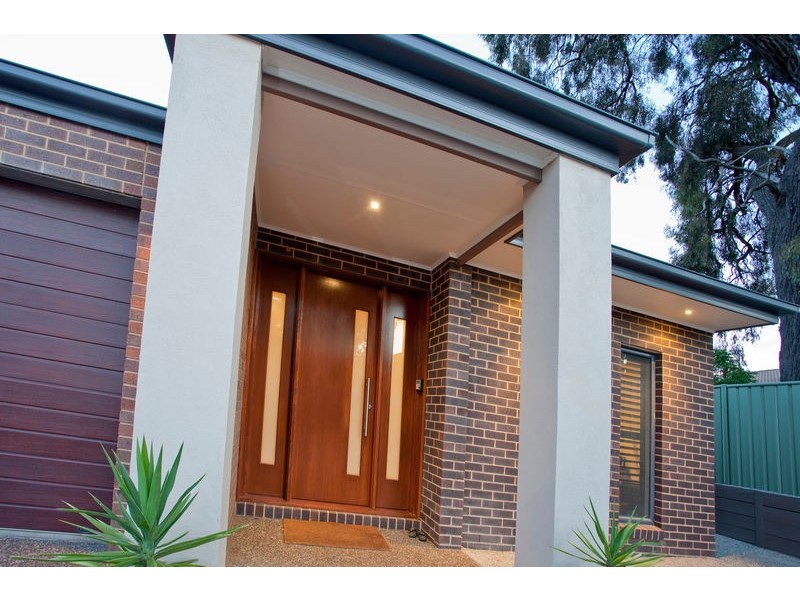 52 Harpin Street, Strathdale VIC 3550