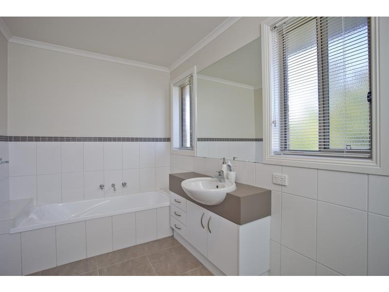 7 Wisteria Court, Bendigo VIC 3550