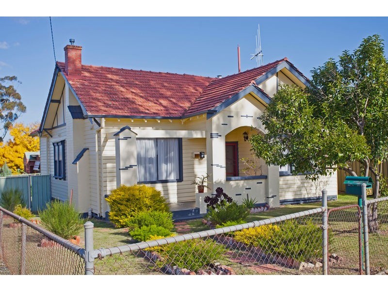 253 MacKenzie Street, Golden Square VIC 3555