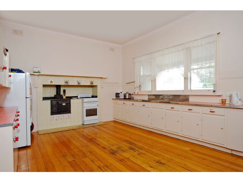 61 Raglan Street, White Hills VIC 3550