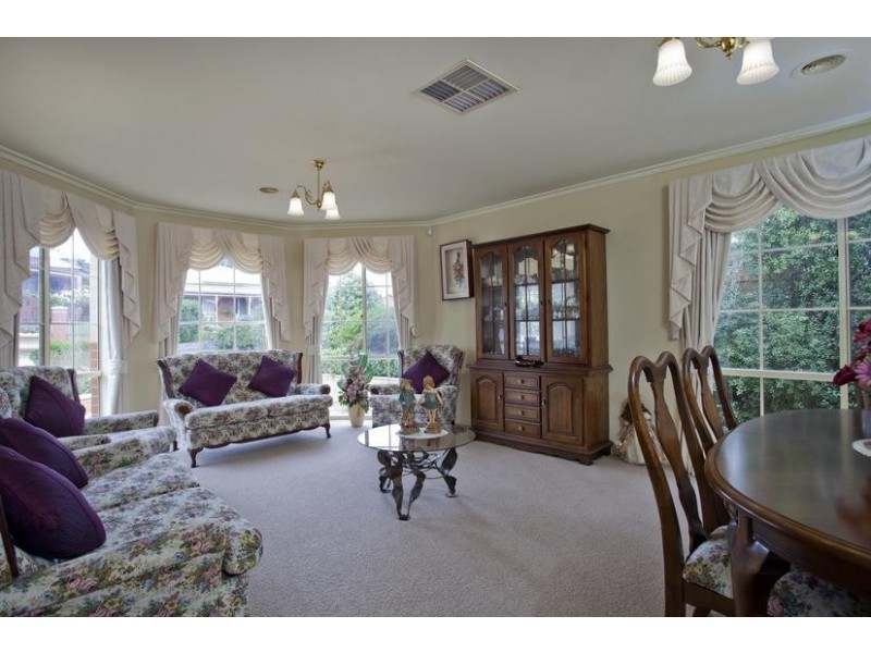 24 Annabell Court, Spring Gully VIC 3550