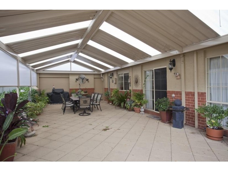 24 Annabell Court, Spring Gully VIC 3550