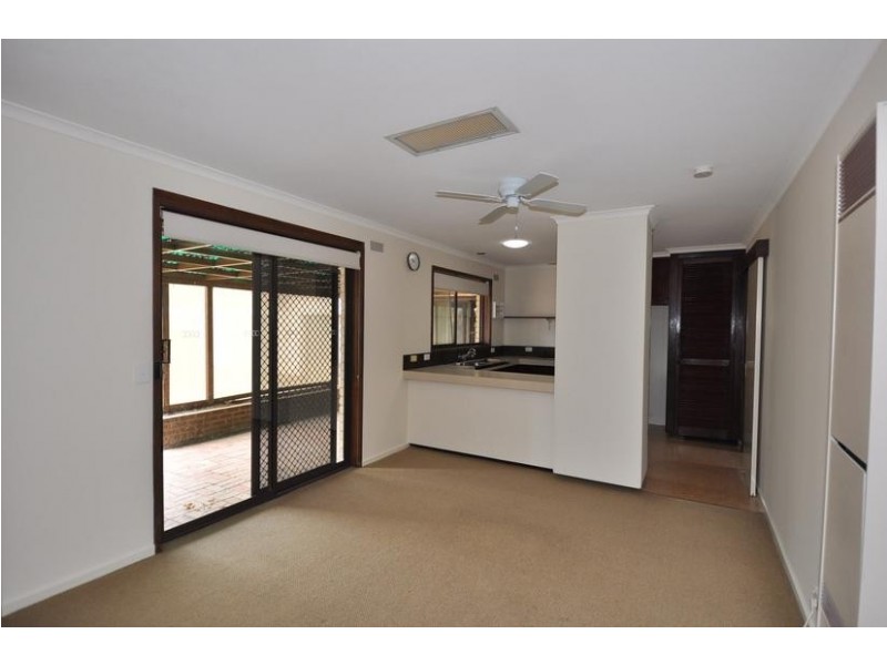 174 Lloyd Street, Strathdale VIC 3550