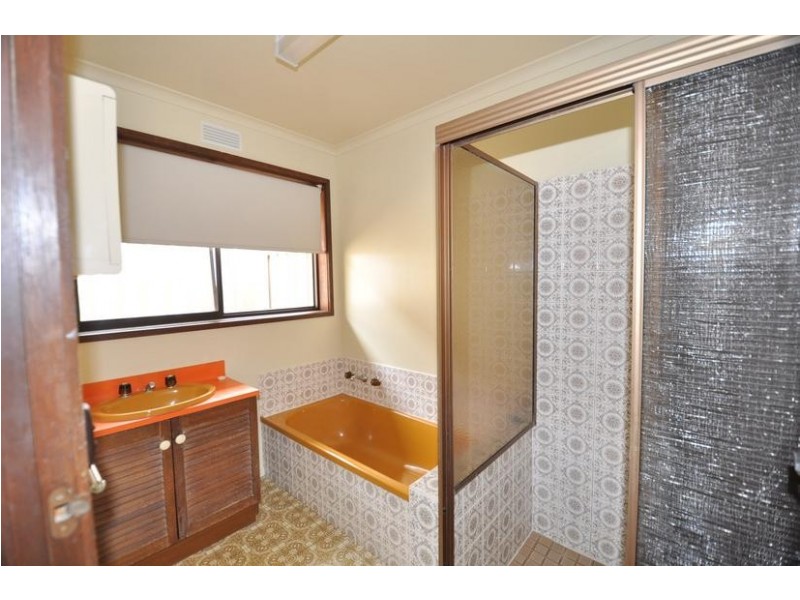 174 Lloyd Street, Strathdale VIC 3550