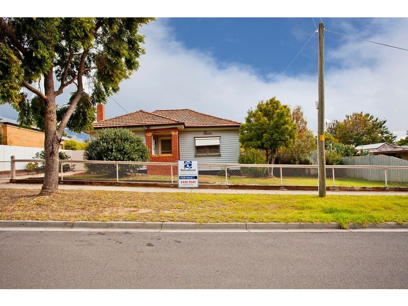 11 Reverie Street, California Gully VIC 3556