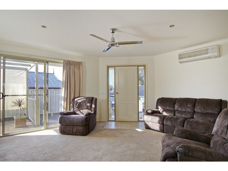 3a Grevillea Avenue, Kangaroo Flat VIC 3555