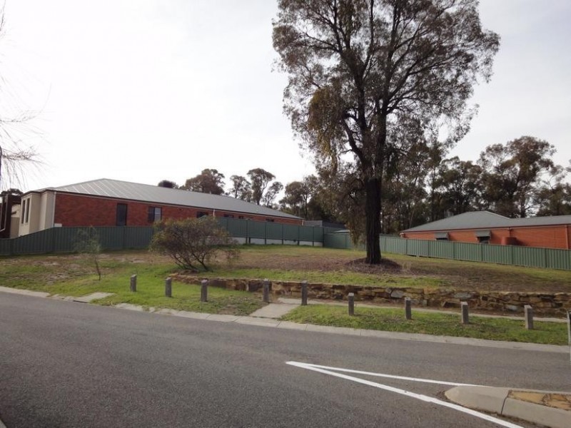 118 Queen Street, Kangaroo Flat VIC 3555