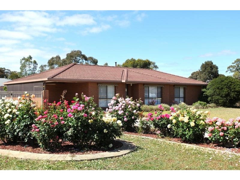 61 Strickland Street, Epsom VIC 3551