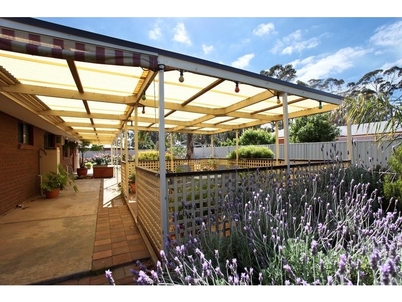 61 Strickland Street, Epsom VIC 3551