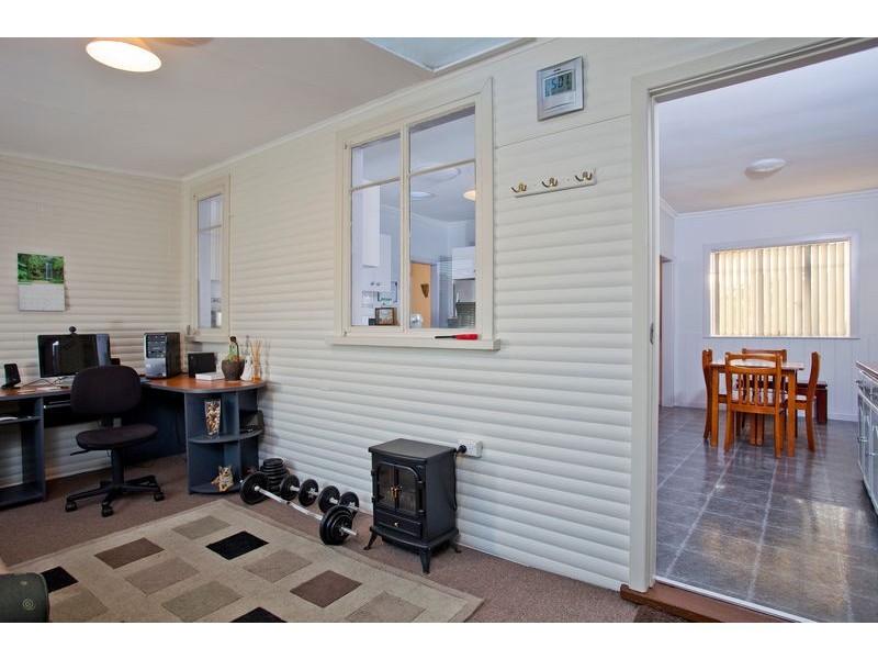 9 Benjamin Street, Kangaroo Flat VIC 3555