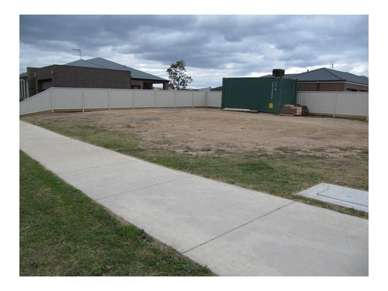 44 Howard Street, Epsom VIC 3551