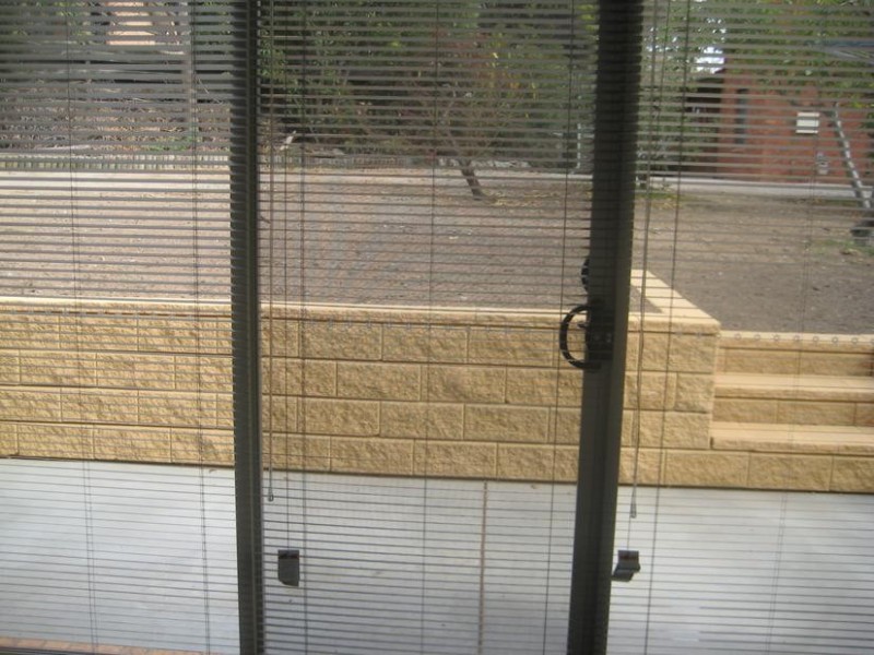 1/8 Sharon Street, Flora Hill VIC 3550