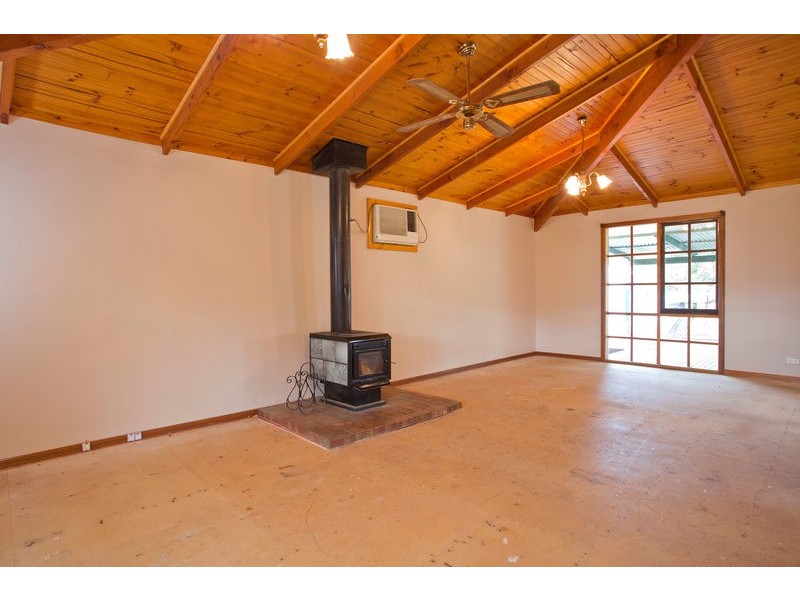 5 Settlers Place, Maiden Gully VIC 3551