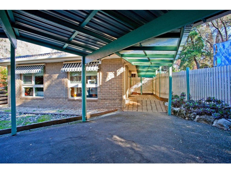 24 Walker Drive, Spring Gully VIC 3550