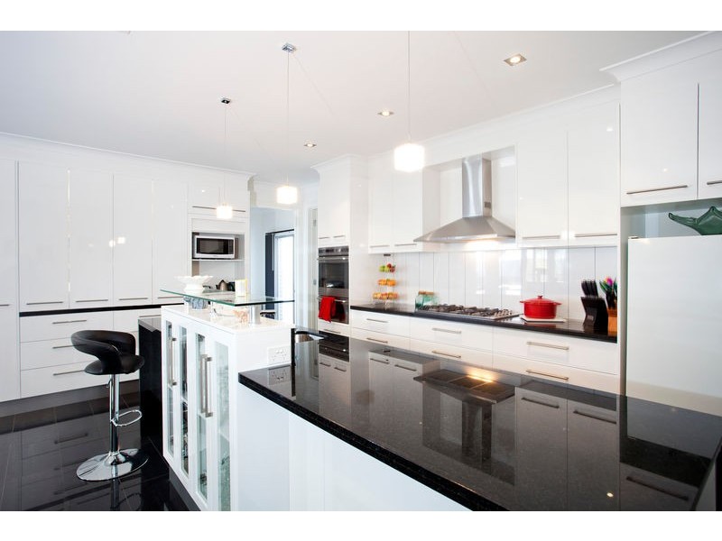 17 Janelle Drive, Maiden Gully VIC 3551